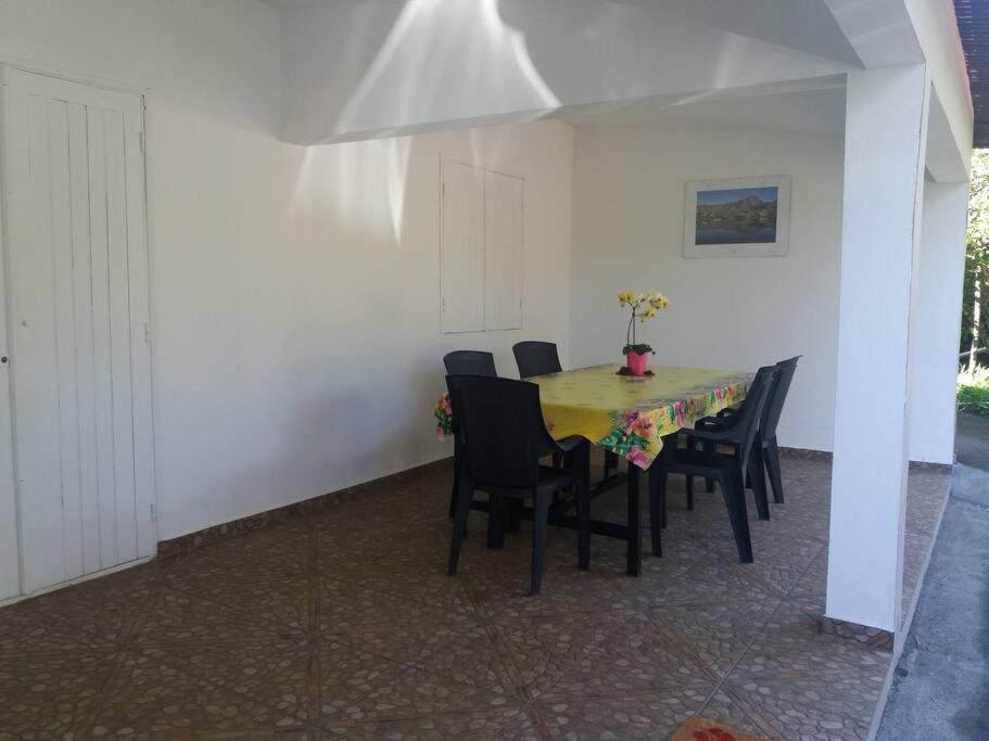 Location Saisonniere Le Clos Des Agrumes Sainte Anne Ngoại thất bức ảnh